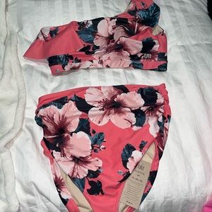 Two piece Albion Aussie icon wave and high waisted bottoms medium